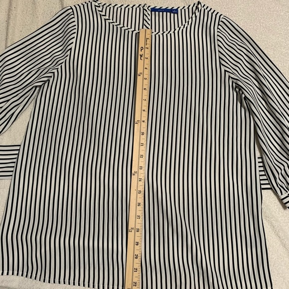 Apt 9 tie front boatneck blouse size s. - Picture 8 of 10